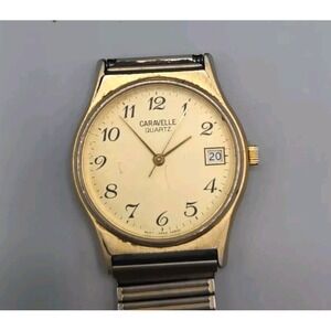 Vintage Bulova Caravelle 42822 Calendar Date Gold Tone Quartz Watch FOR REPAIR